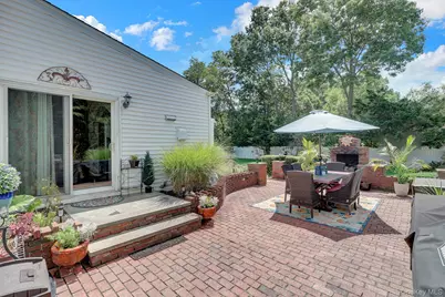 408 Oceanside Street, Islip Terrace, NY 11752 - Photo 28