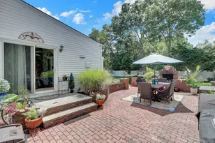 408 Oceanside St, Islip Terrace, NY 11752 - Photo 28