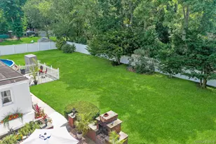 408 Oceanside St, Islip Terrace, NY 11752 - Photo 44