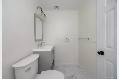 1905 Chelsea Cove S, Hopewell Junction, NY 12533 - Photo 22