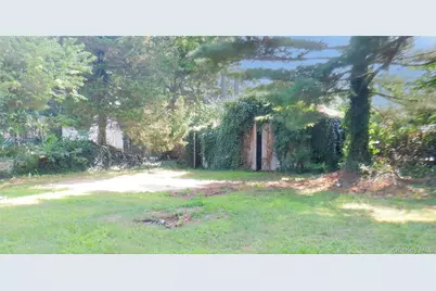 58 Terapin Street, Mastic, NY 11950 - Photo 20