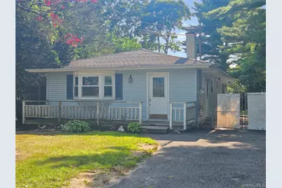 58 Terapin Street, Mastic, NY 11950 - Photo 4