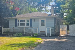 58 Terapin St, Mastic, NY 11950 - Photo 4