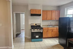 52 Chestnut St, Yonkers, NY 10701 - Photo 6