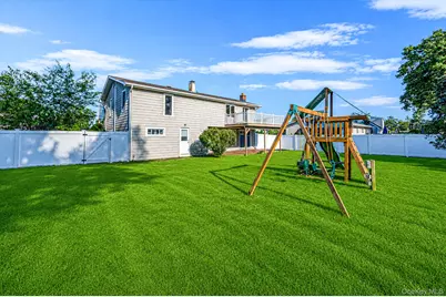 10 Coronado Road, Holbrook, NY 11741 - Photo 2