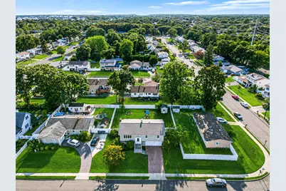 10 Coronado Road, Holbrook, NY 11741 - Photo 4