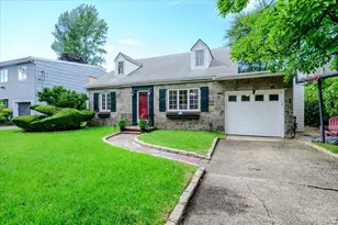 928 Northfield Rd, Woodmere, NY 11598 - Photo 28