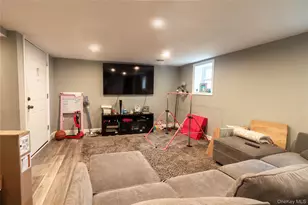210 Abbott Ave, Elmsford, NY 10523 - Photo 14