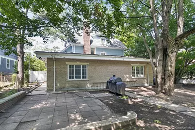 24640 Alameda Avenue, Little Neck, NY 11362 - Photo 32