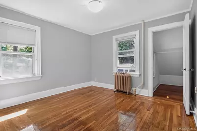 24640 Alameda Avenue, Little Neck, NY 11362 - Photo 16