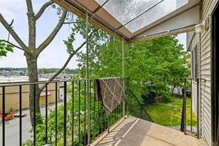 4 Spruill Ct, Monsey, NY 10952 - Photo 4