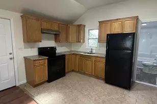 141 Huguenot Dr, Mastic Beach, NY 11951 - Photo 4