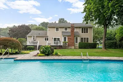 35 Bucknell Drive, Plainview, NY 11803 - Photo 42