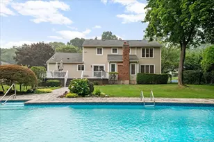 35 Bucknell Dr, Plainview, NY 11803 - Photo 42