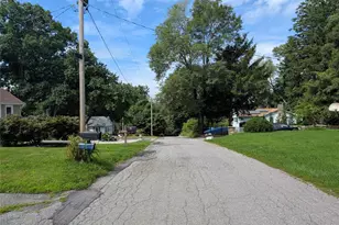 13 Lowell Rd, Carmel, NY 10512 - Photo 4