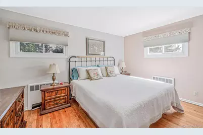 838 Virginia Avenue, North Bellmore, NY 11710 - Photo 14