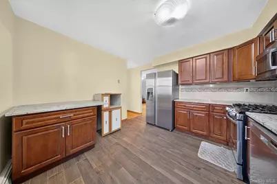 6861 Cloverdale Boulevard #108, Bayside, NY 11364 - Photo 8