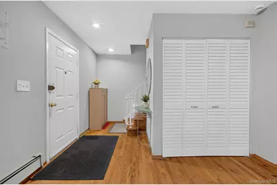 6861 Cloverdale Boulevard #108, Bayside, NY 11364 - Photo 6