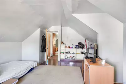 57 Franklin Street, Elmont, NY 11003 - Photo 10