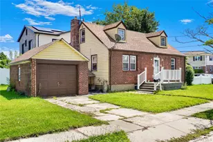 57 Franklin St, Elmont, NY 11003 - Photo 2