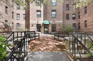 35 Parkview Ave, Bronxville, NY 10708 - Photo 16