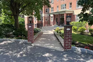 290 Collins Ave, Fleetwood, NY 10552 - Photo 2