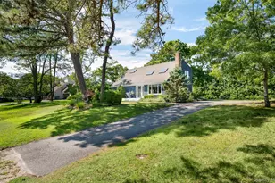 4 Joysan Ct, Hampton Bays, NY 11946 - Photo 30