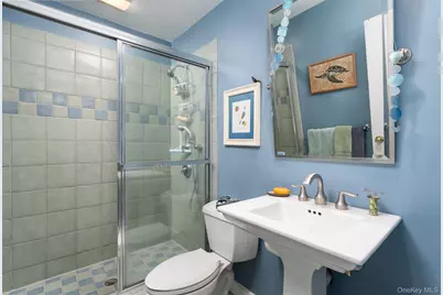4 Joysan Court, Hampton Bays, NY 11946 - Photo 12