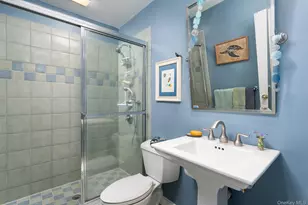 4 Joysan Ct, Hampton Bays, NY 11946 - Photo 12