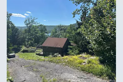 122 Woods Road, Greenwood Lake, NY 10925 - Photo 14