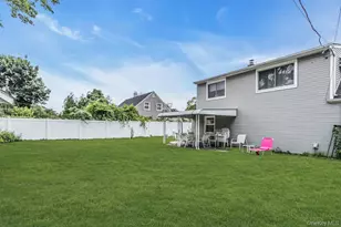 34 Vista Ln, Levittown, NY 11756 - Photo 20