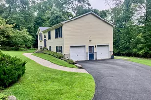 36 Carpenter Rd, New Hampton, NY 10958 - Photo 4