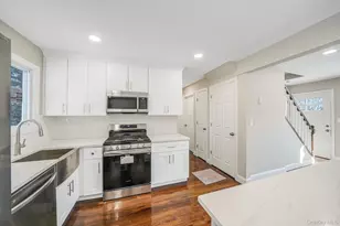 182 W 17th St, Deer Park, NY 11729 - Photo 8