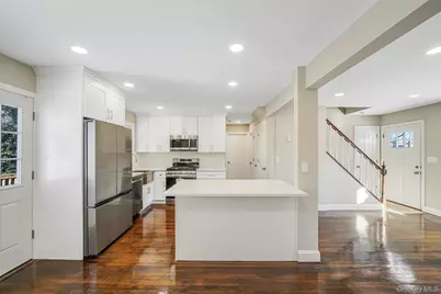 182 W 17th Street, Deer Park, NY 11729 - Photo 12