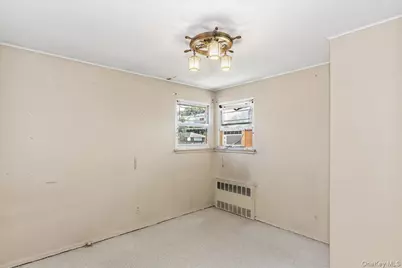 197 Stephen Street, Levittown, NY 11756 - Photo 16