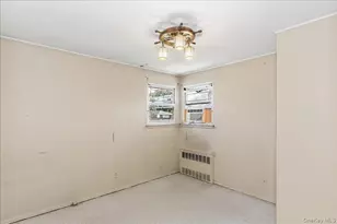 197 Stephen St, Levittown, NY 11756 - Photo 16