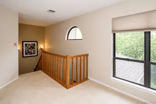 53 Villas Cir, Melville, NY 11747 - Photo 14