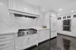 11 Sky View Ct, Wallkill, NY 12589 - Photo 8