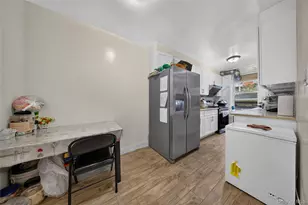 42-40 Bowne St, Flushing, NY 11355 - Photo 14