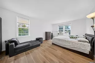 42-40 Bowne St, Flushing, NY 11355 - Photo 6