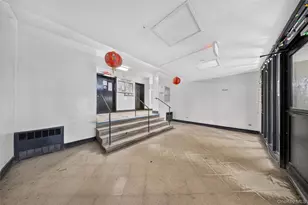 42-40 Bowne St, Flushing, NY 11355 - Photo 16