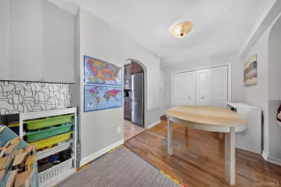 215-43 48th Ave #3E, Bayside, NY 11361 - Photo 6