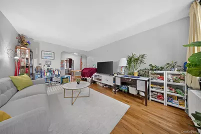 215-43 48th Ave #3E, Bayside, NY 11361 - Photo 2