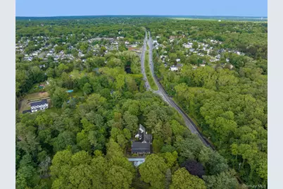 8 Woodstock Court, Muttontown, NY 11771 - Photo 16