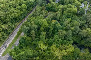 8 Woodstock Ct, Muttontown, NY 11771 - Photo 14