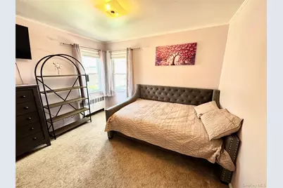 1376 Eggert Place, Far Rockaway, NY 11691 - Photo 18