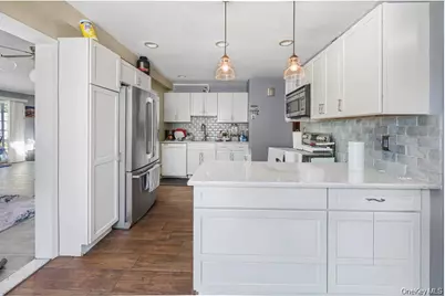 758 Wyngate Drive, Valley Stream, NY 11580 - Photo 6