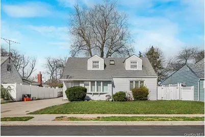 758 Wyngate Drive, Valley Stream, NY 11580 - Photo 1