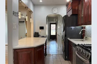 2944 Lurting Avenue, Bronx, NY 10469 - Photo 8