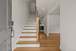 17 Sunset Dr, Suffern, NY 10901 - Photo 2